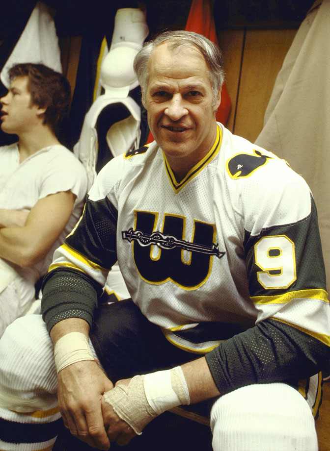 1977-Gordie-Howe-01154769.jpg